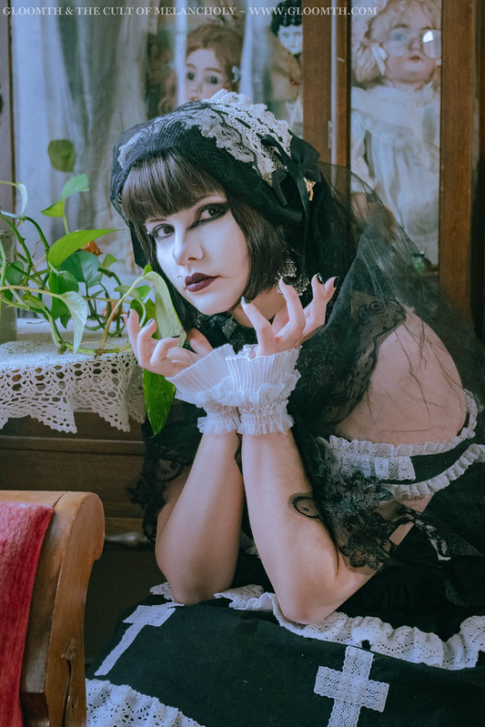 traditional gothic style in black and white