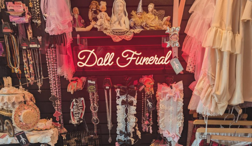 consignment at doll funeral in toronto