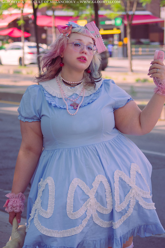 plus size lolita fashion at doll funeral in toronto