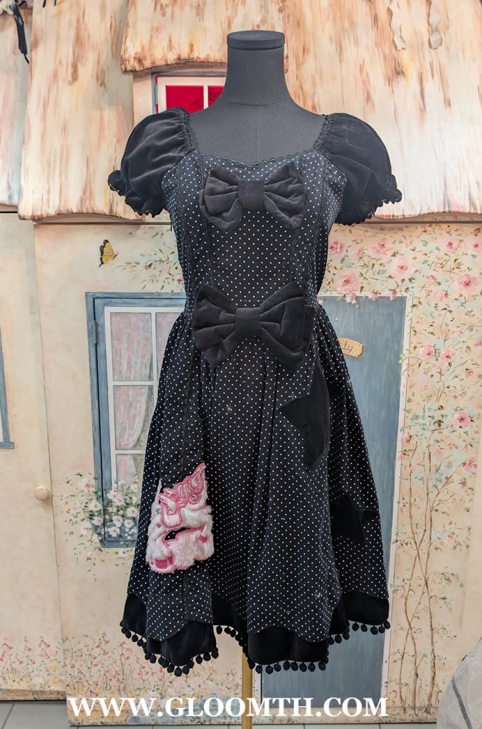 doll funeral toronto lolita clothing shop