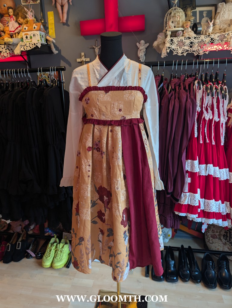 lolita fashion store doll funeral shop in toronto ontario canada